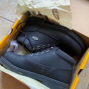 New lugz bigots. Ladies size 10